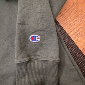 dark green champion crewneck
